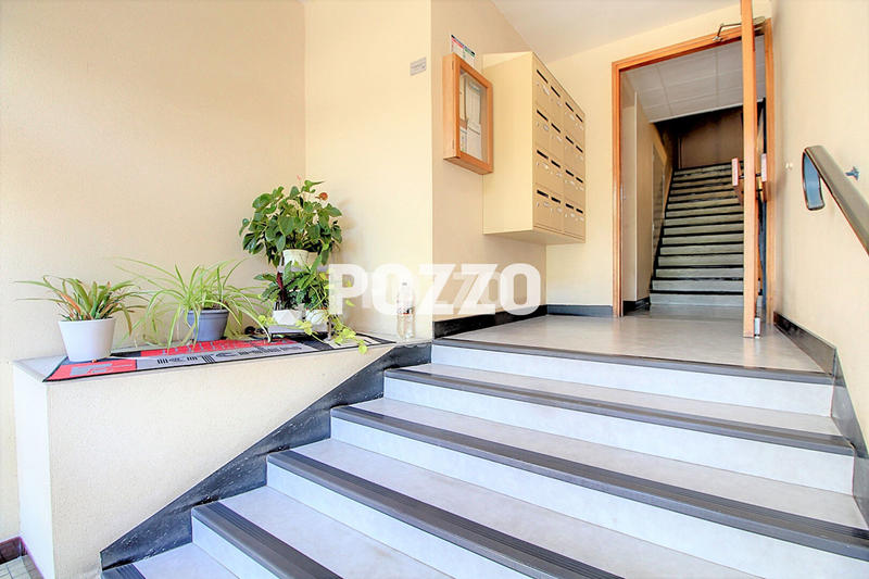 Appartement - 72 m² - 3 pièces