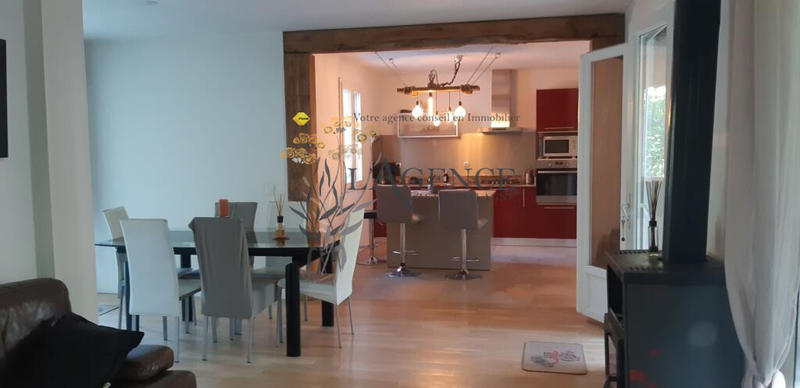 Maison - 136 m² - 4 pièces