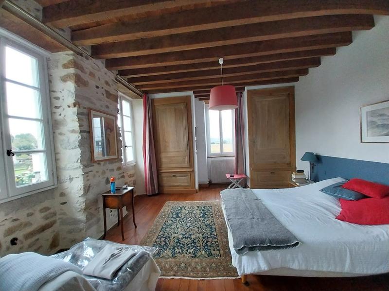 Maison - 315 m² - 10 pièces