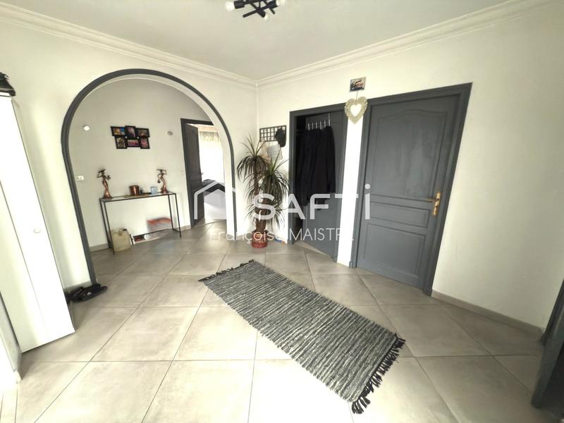 Maison - 158 m² - 6 pièces