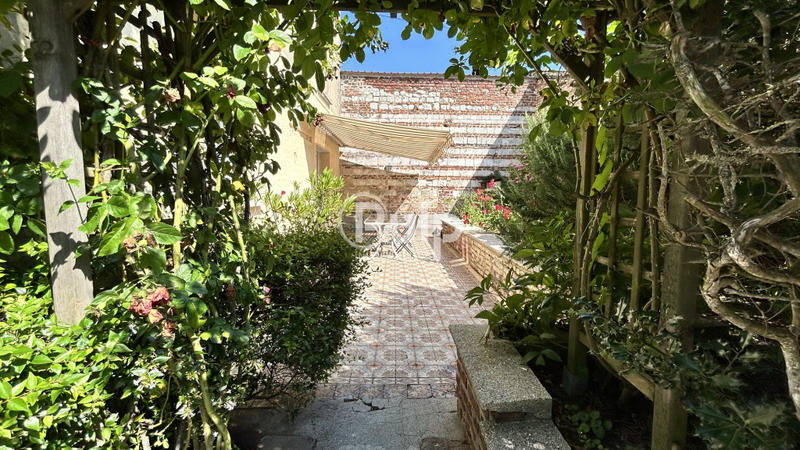 Maison - 142 m² - 7 pièces