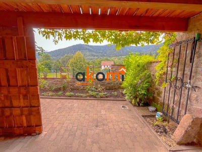 Maison - 249 m² - 8 pièces