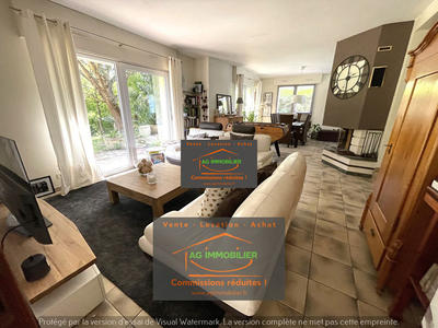 Maison - 172 m² - 8 pièces