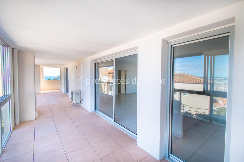 Appartement - 64 m² - 2 pièces