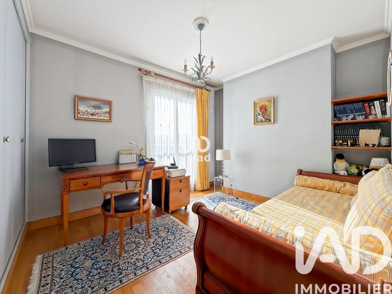 Appartement - 111 m² - 5 pièces