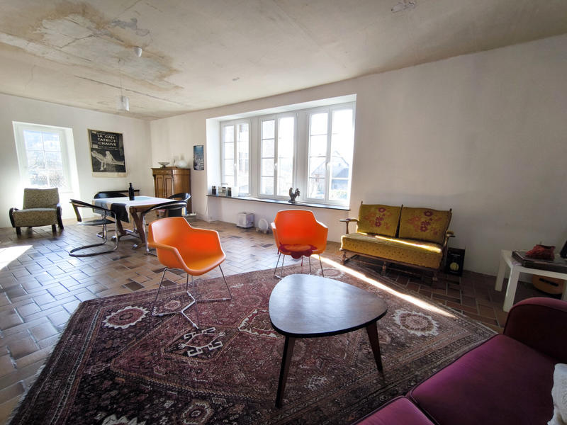 Maison - 225 m² - 7 pièces