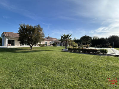 Maison contemporaine - 220 m² - 7 pièces