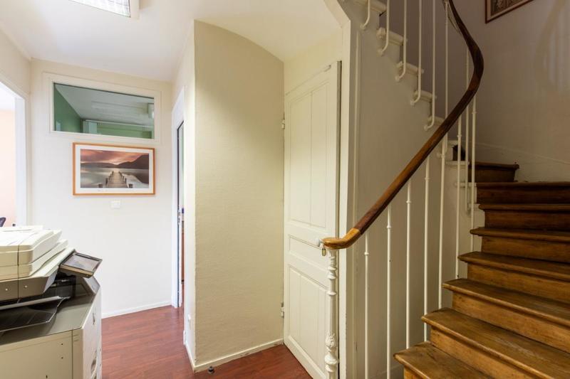 Appartement - 240 m² - 11 pièces