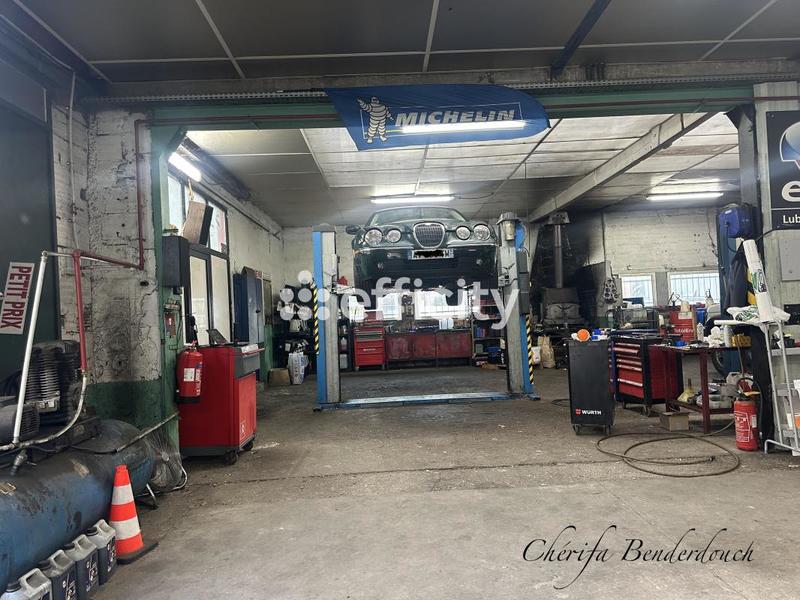 Fonds de commerce - Véhicules - 595 m²