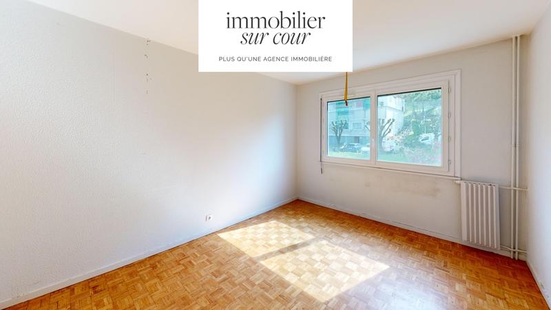 Appartement - 83 m² - 4 pièces