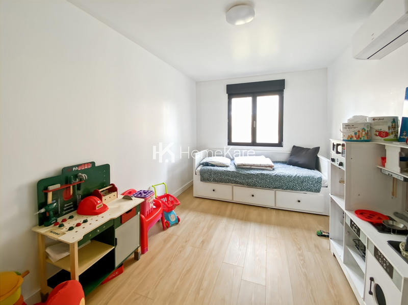 Maison - 175 m² - 7 pièces