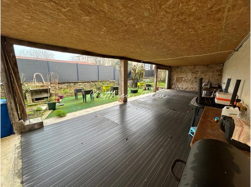 Maison - 206 m² - 8 pièces