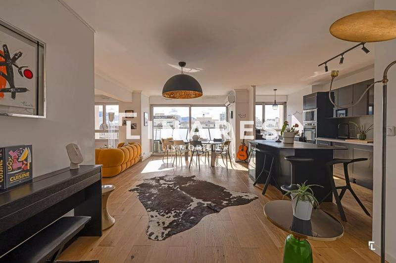 Appartement - 94 m² - 4 pièces