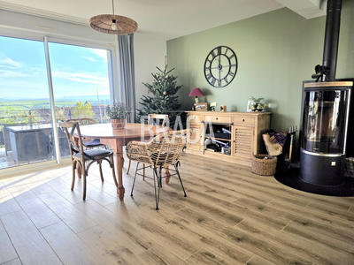 Maison - 106 m² - 4 pièces