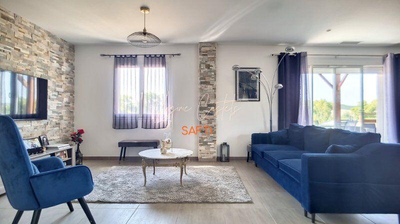 Maison - 107 m² - 5 pièces