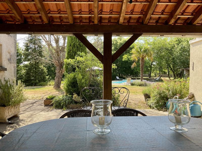 Maison - 300 m² - 9 pièces