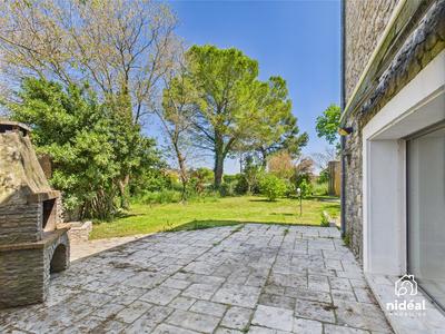 Mas - 166 m² - 7 pièces