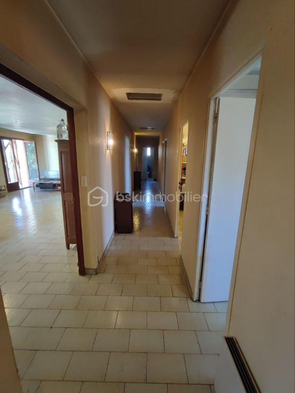 Maison - 227 m² - 6 pièces