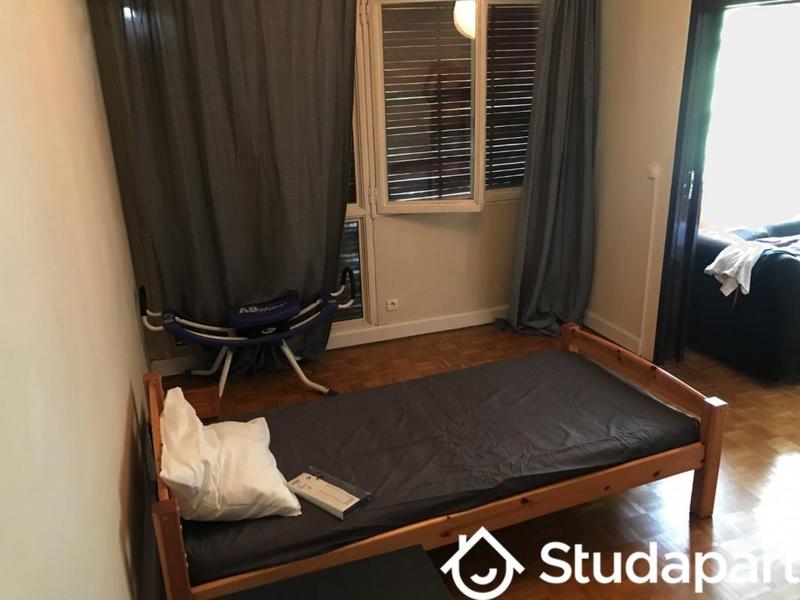 Chambre - 10 m² - 1 pièce