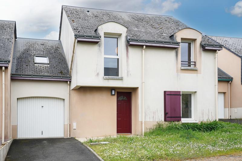 Maison - 92 m² - 5 pièces