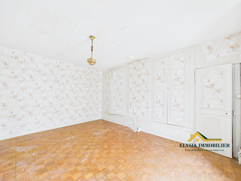 Maison - 232 m² - 2 pièces