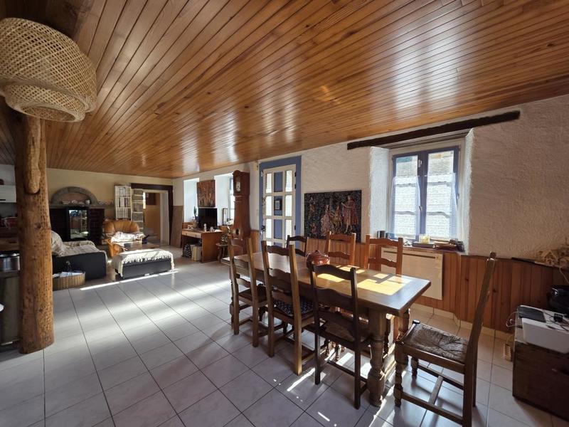 Maison en pierre - 151 m² - 5 pièces