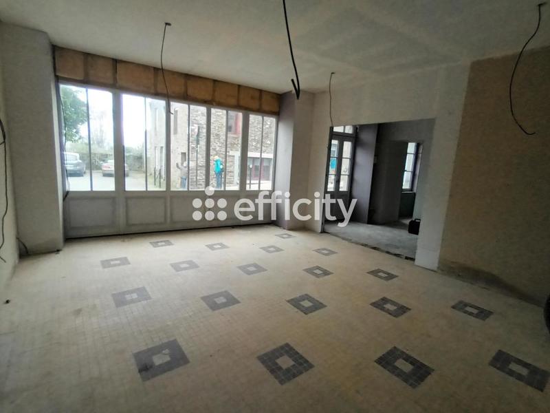 Maison - 216 m² - 6 pièces