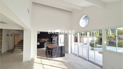 Maison - 170 m² - 7 pièces