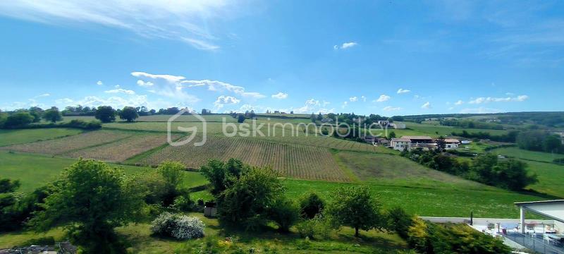 Maison - 196 m² - 9 pièces