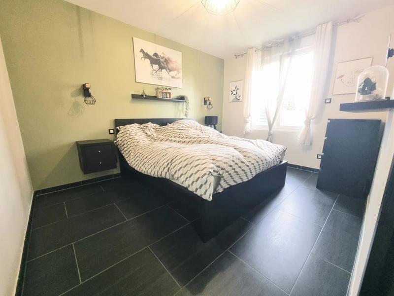 Maison - 208 m² - 7 pièces