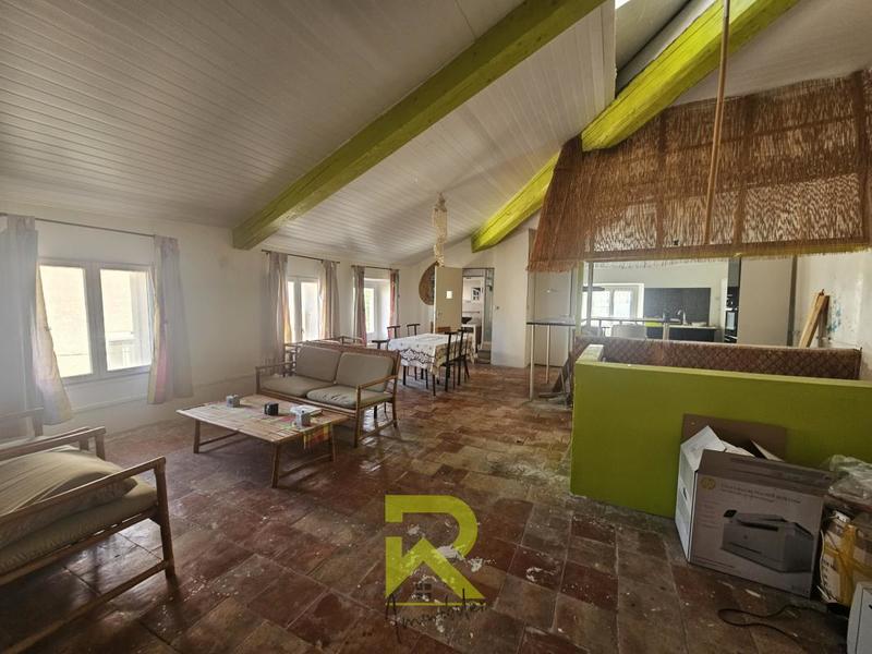 Maison de village - 210 m² - 9 pièces