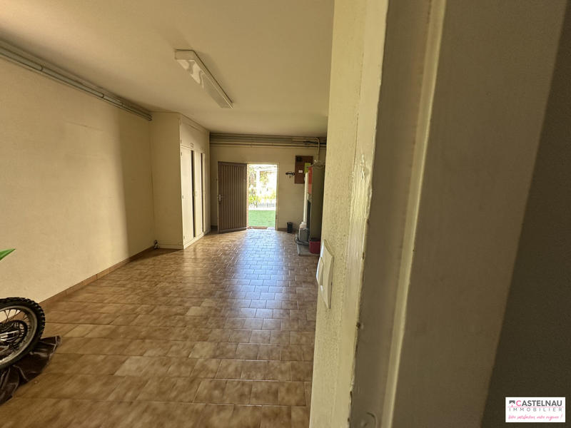 Maison traditionnelle - 214 m² - 7 pièces