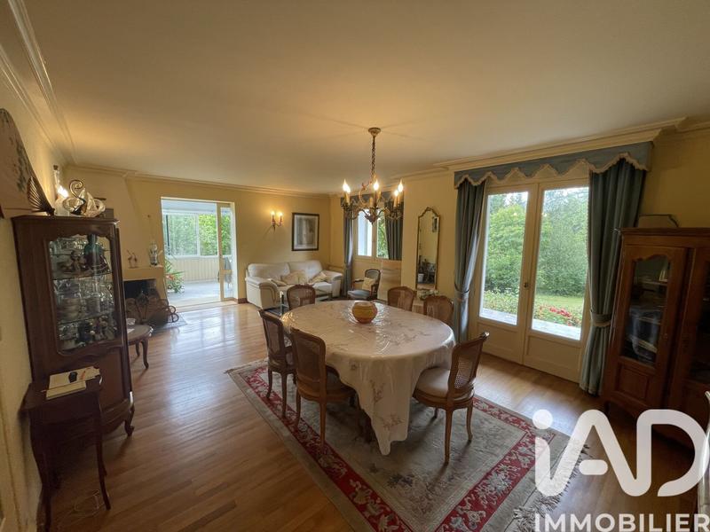 Maison - 152 m² - 8 pièces