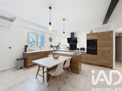 Appartement - 83 m² - 3 pièces