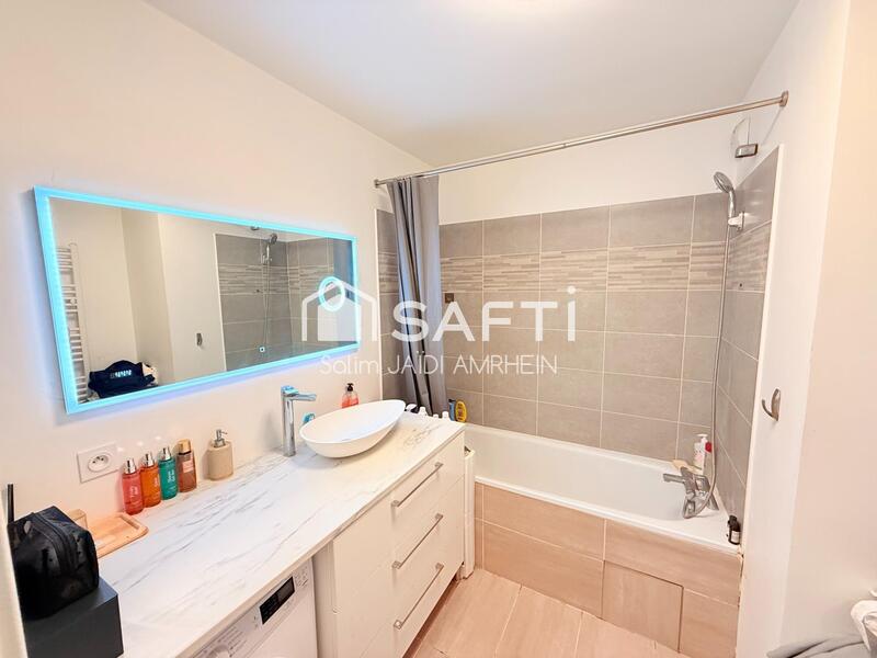 Appartement - 75 m² - 4 pièces