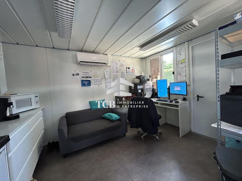 Local d'activités - 410 m²