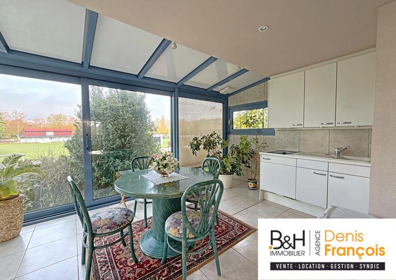 Villa - 230 m² - 4 pièces