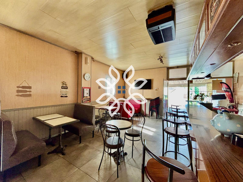 Propriété - 197 m² - 7 pièces