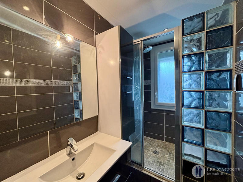 Appartement - 75 m² - 4 pièces