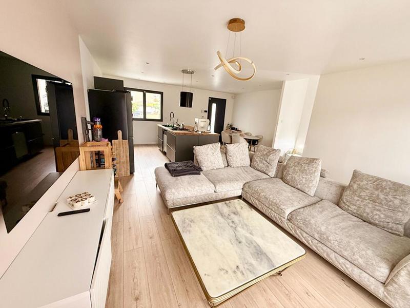 Maison - 159 m² - 5 pièces