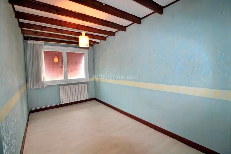 Maison - 202 m² - 7 pièces