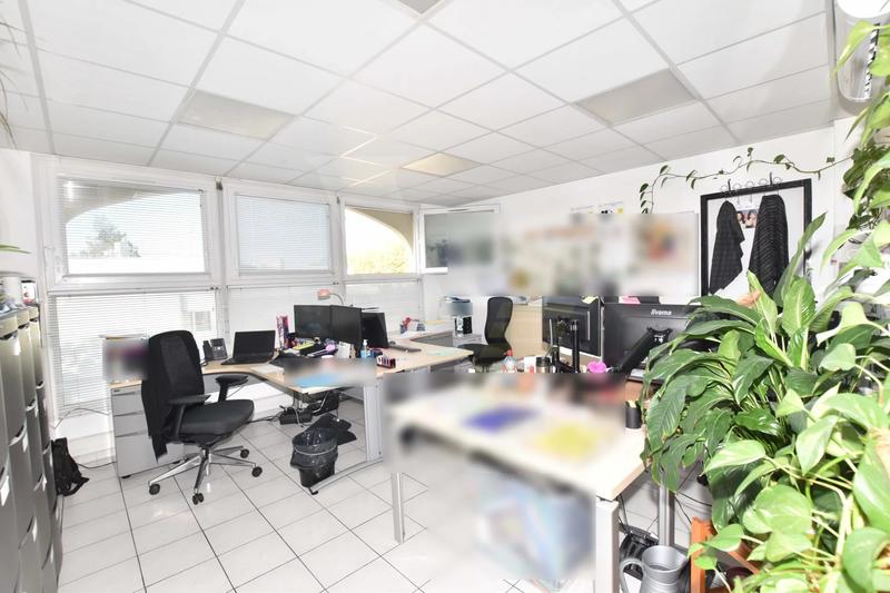 Local commercial - 282 m²