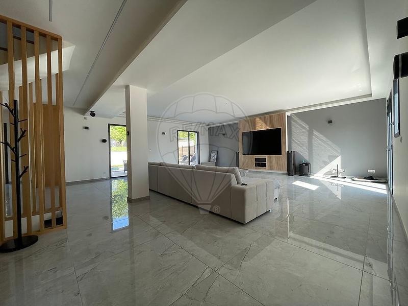 Maison - 167 m² - 5 pièces