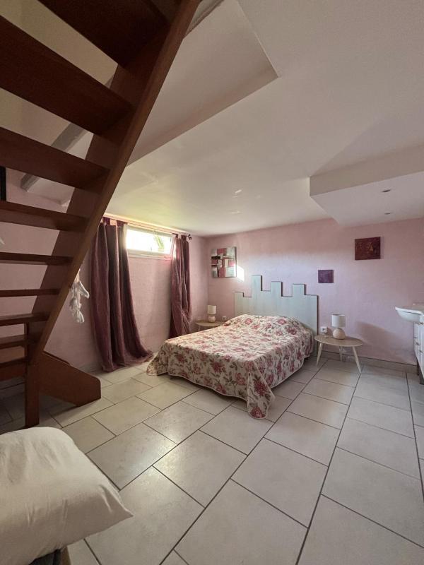 Maison de campagne - 570 m² - 13 pièces