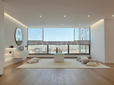 Appartement - 93 m² - 4 pièces