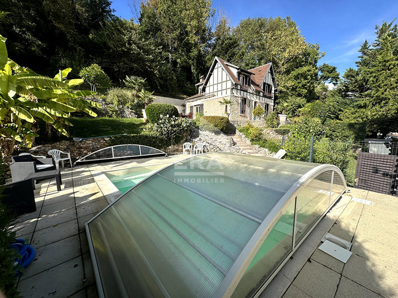 Maison - 138 m² - 6 pièces