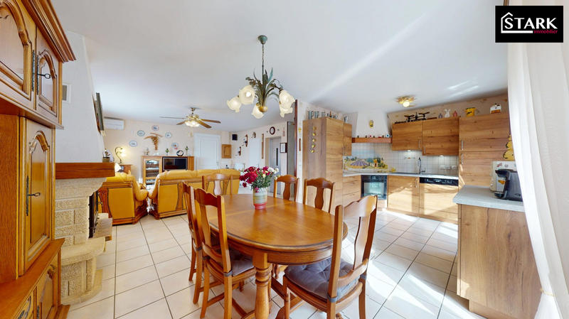 Maison - 102 m² - 5 pièces