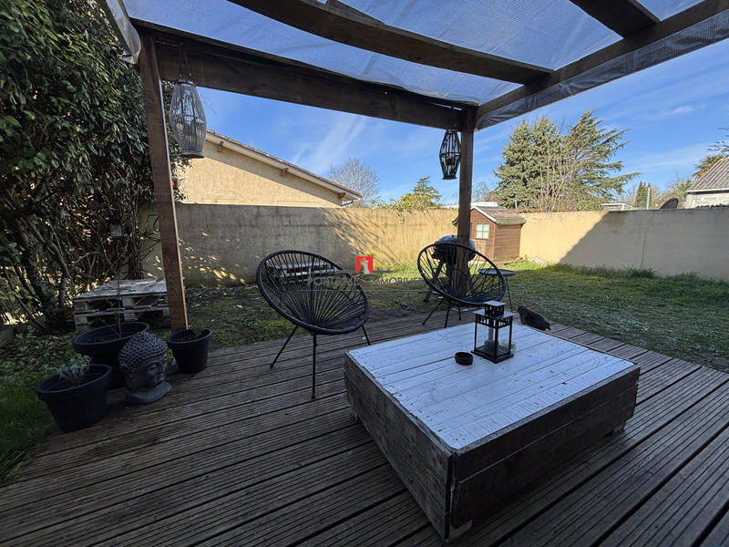 Maison traditionnelle - 81 m² - 4 pièces