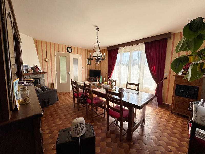 Maison - 100 m² - 6 pièces