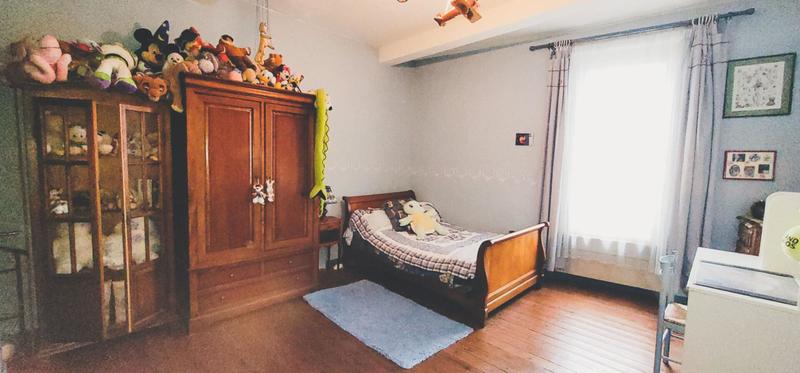 Propriété - 240 m² - 8 pièces